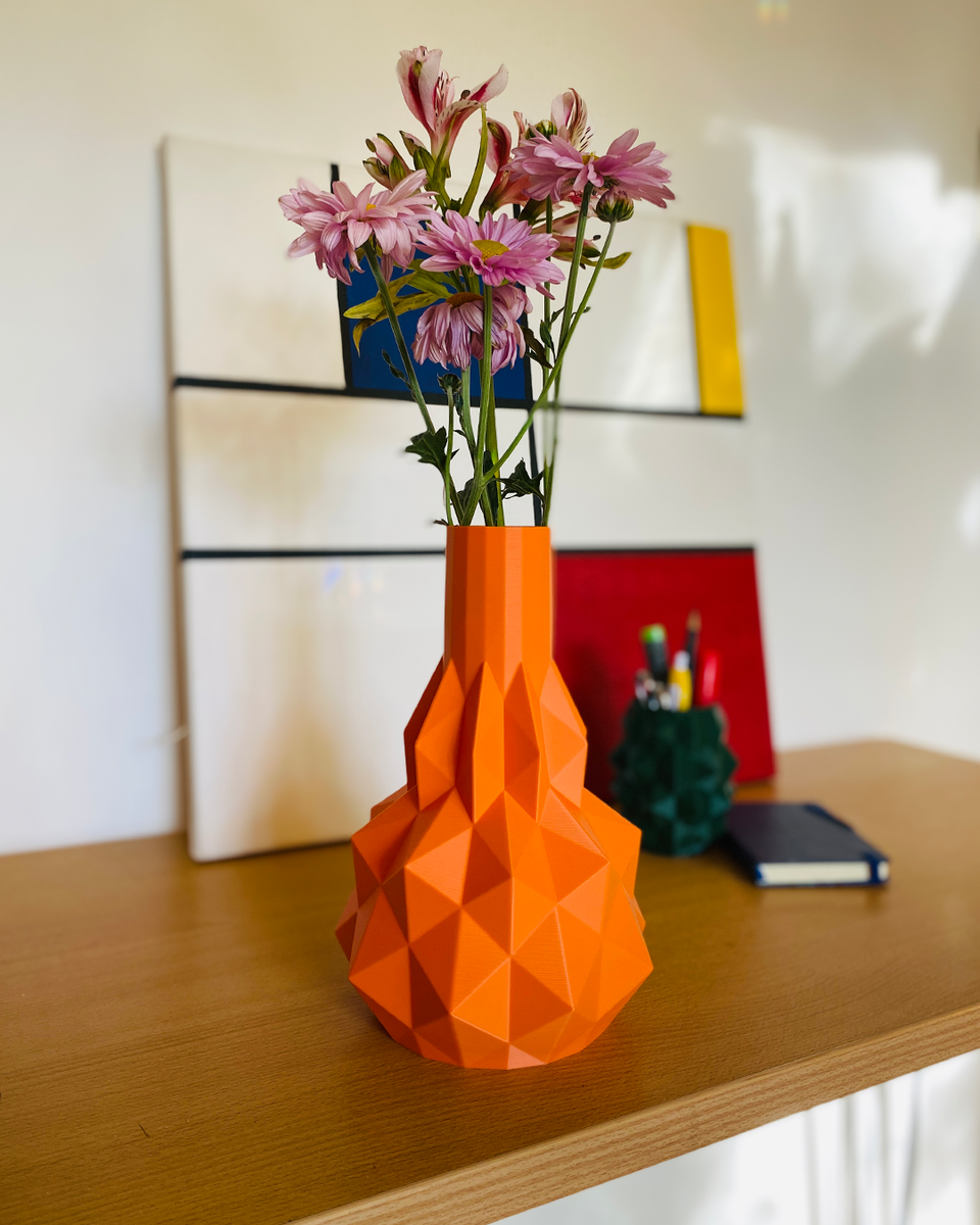POLY VASE 1 1350